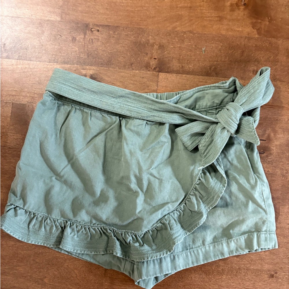 Green Vineyard Vines Skort with Tie